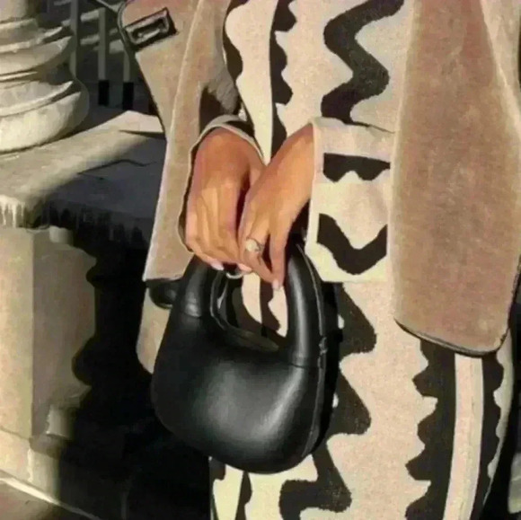 Zara Chic Black Mini Bag - Picture 1 of 8